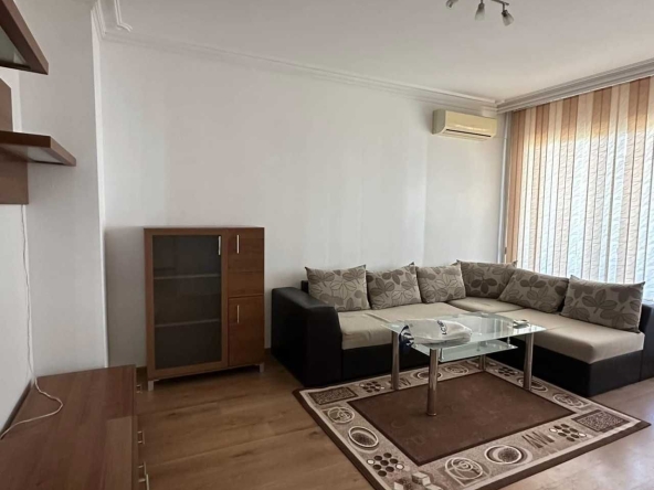 Дава се под наем Двустаен апартамент в Пловдив, Тракия - 60 кв.м за 273.87 € - Снимка #1