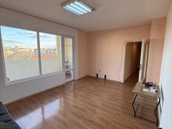 Тристаен апартамент в Пловдив, Кючук Париж - 80 кв.м за 765 €/кв.м - Снимка #1