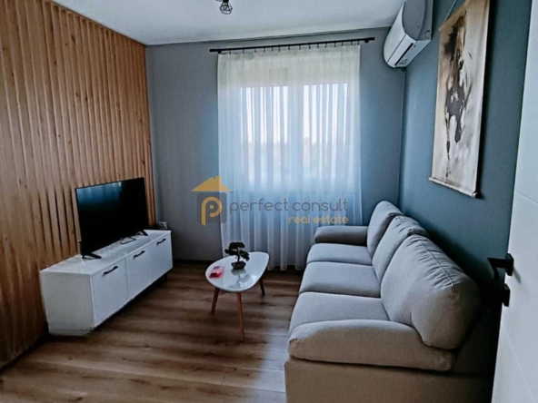 Двустаен апартамент в Пловдив, Център - 65 кв.м за 1216 €/кв.м - Снимка #1