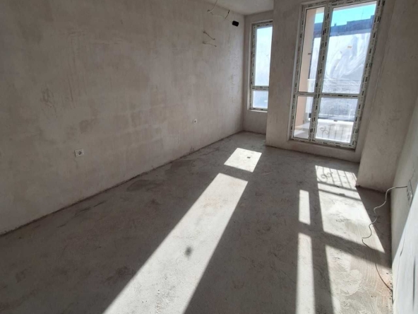 Двустаен апартамент в Пловдив, Кючук Париж - 71 кв.м за 1261 €/кв.м - Снимка #1