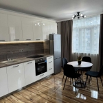 Тристаен апартамент в Пловдив, Кършияка - 100 кв.м за 2200 €/кв.м - Снимка #1