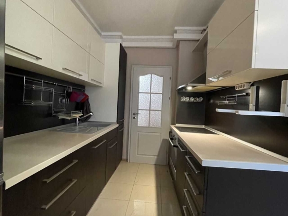 Тристаен апартамент в Пловдив, Каменица 1 - 98 кв.м за 1796 €/кв.м - Снимка #1