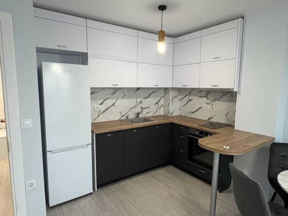 Двустаен апартамент в Пловдив, Христо Смирненски - 77 кв.м за 2078 €/кв.м - Снимка #1