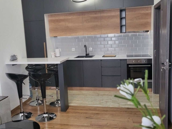 Двустаен апартамент в Пловдив, Гагарин - 55 кв.м за 1800 €/кв.м - Снимка #1