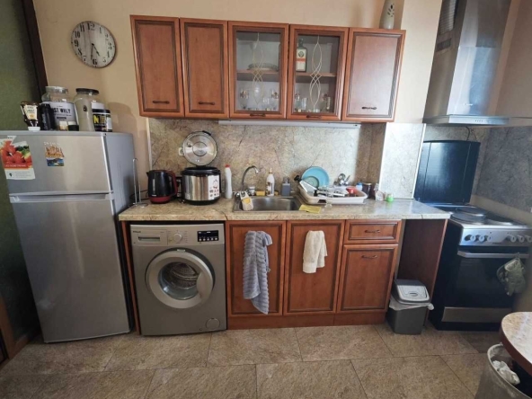 Двустаен апартамент в Пловдив, Център - 56 кв.м за 1983 €/кв.м - Снимка #1