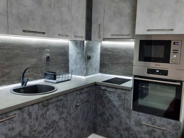 Двустаен апартамент в Пловдив, Младежки Хълм - 65 кв.м за 2847 €/кв.м - Снимка #1