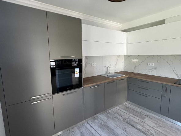 Едностаен апартамент в Пловдив, Южен - 56 кв.м за 752 €/кв.м - Снимка #1