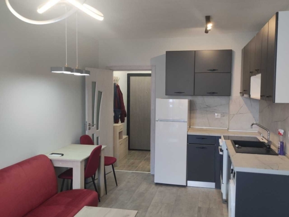 Дава се под наем Едностаен апартамент в Пловдив, Мараша - 32 кв.м за 300 € - Снимка #1