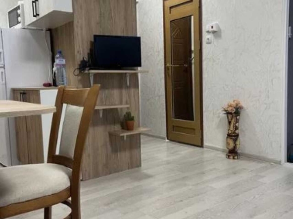 Дава се под наем Двустаен апартамент в Пловдив, Тракия - 40 кв.м за 225 € - Снимка #1