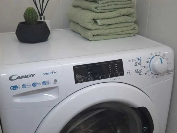 Дава се под наем Едностаен апартамент в София, Център - 45 кв.м за 382.5 € - Снимка #1