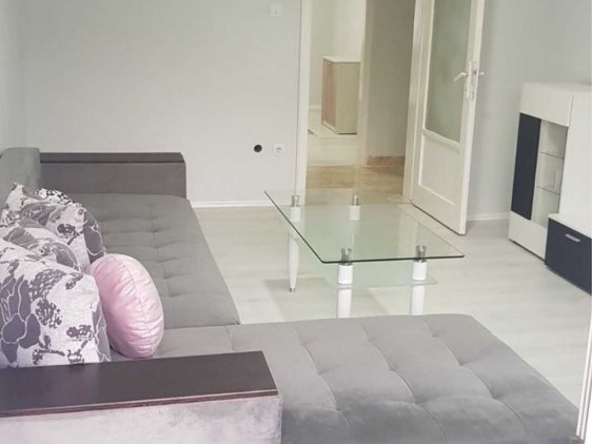 Дава се под наем Двустаен апартамент в Пловдив, Гагарин - 68 кв.м за 350 € - Снимка #1