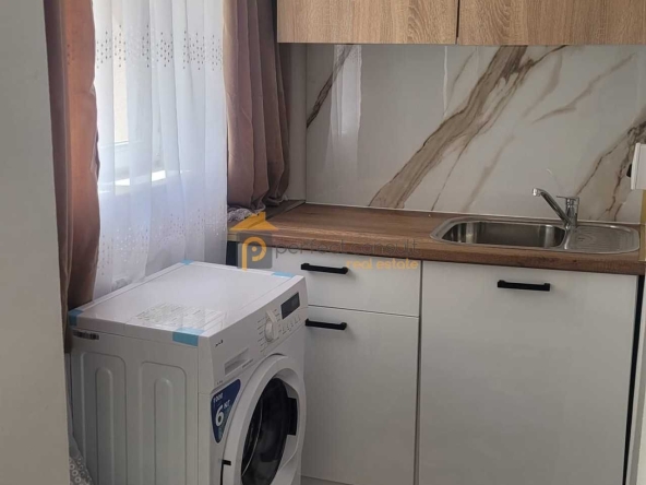 Дава се под наем Тристаен апартамент в Пловдив, Христо Смирненски - 85 кв.м за 448.8 € - Снимка #1