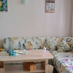 Дава се под наем Тристаен апартамент в Пловдив, Тракия - 90 кв.м за 375 € - Снимка #1