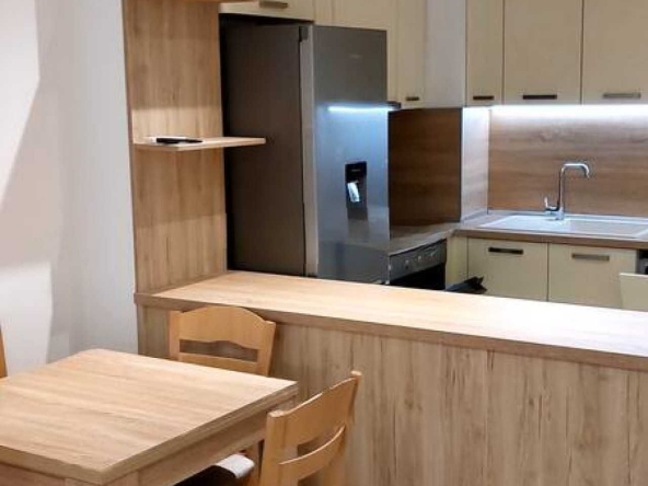 Тристаен апартамент в Пловдив, Съдийски - 86 кв.м за 1977 €/кв.м - Снимка #1