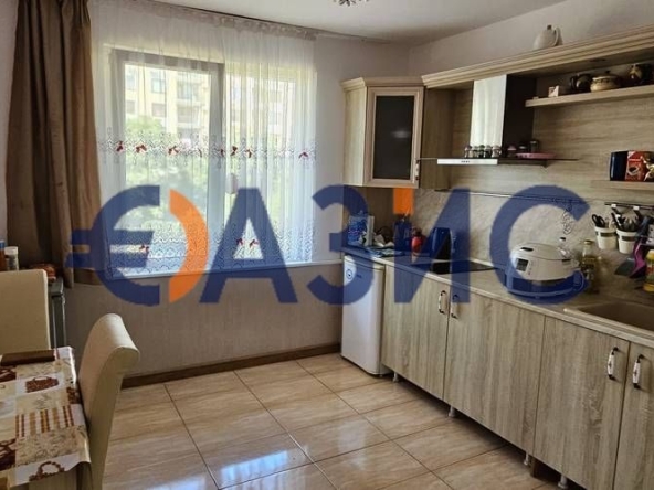 Тристаен апартамент в Свети Влас - 82 кв.м за 964 €/кв.м - Снимка #1