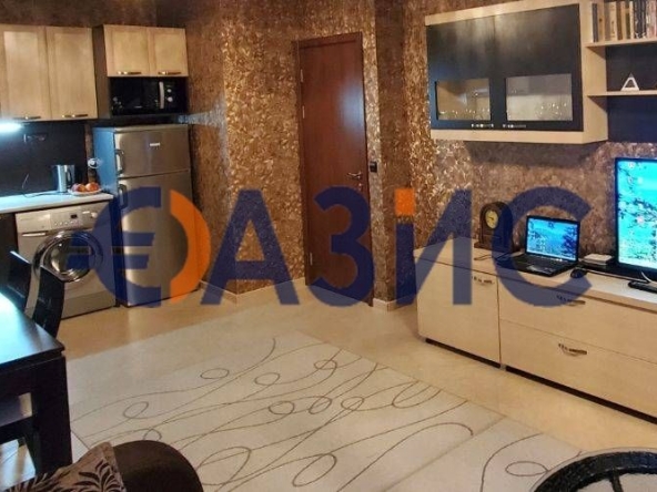 Двустаен апартамент в к.к. Слънчев бряг - 61 кв.м за 1443 €/кв.м - Снимка #1