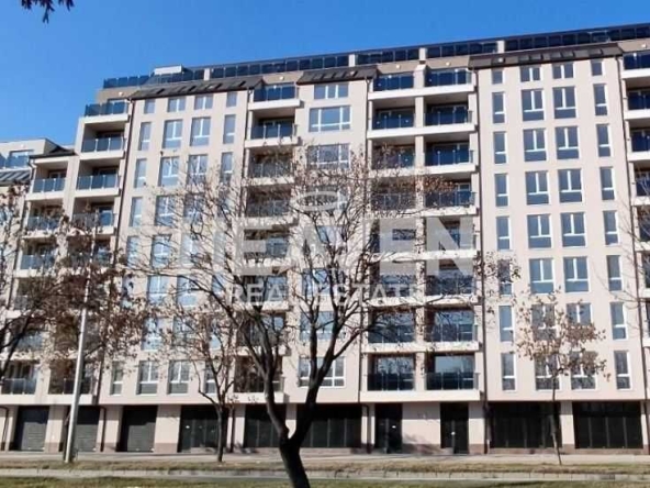 Двустаен апартамент в Пловдив, Център - 62 кв.м за 1485 €/кв.м - Снимка #1