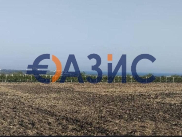 Парцел в с. Лъка, Област Бургас - 2300 кв.м за 3 €/кв.м - Снимка #1