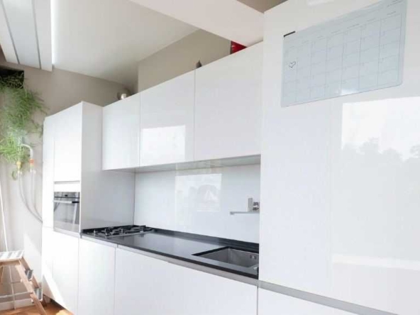 Дава се под наем Едностаен апартамент в Пловдив, Христо Смирненски - 37 кв.м за 215 € - Снимка #1