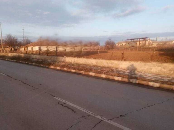 Парцел в с. Дуранкулак, Област Добрич - 4392 кв.м за 12 €/кв.м - Снимка #1