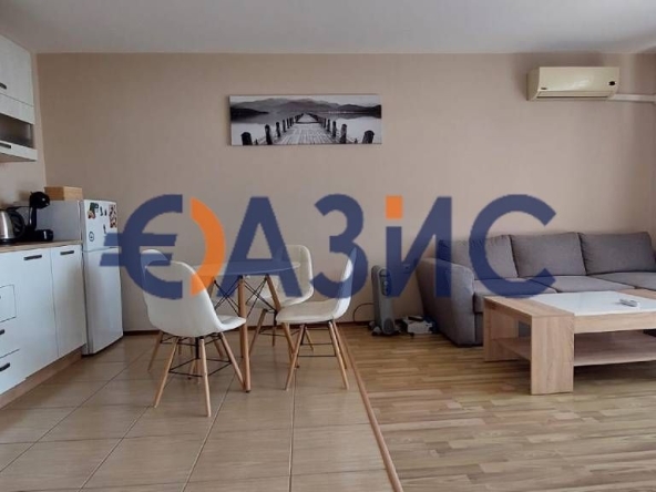 Двустаен апартамент в Несебър - 70 кв.м за 1072 €/кв.м - Снимка #1