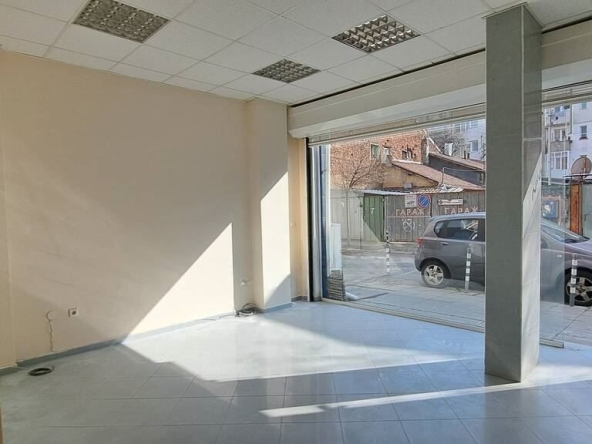 Дава се под наем Офис в София, Център - 50 кв.м за 747.66 € - Снимка #1