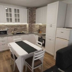 Дава се под наем Двустаен апартамент в София, Център - 68 кв.м за 459 € - Снимка #1