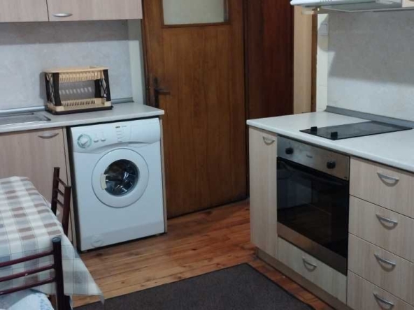 Дава се под наем Двустаен апартамент в София, Стрелбище - 75 кв.м за 459 € - Снимка #1