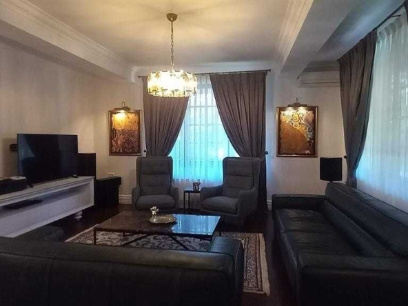 Дава се под наем Двустаен апартамент в Бургас, Лазур - 56 кв.м за 229.5 € - Снимка #1
