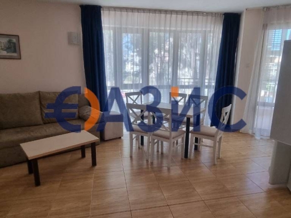 Тристаен апартамент в к.к. Слънчев бряг - 110 кв.м за 903 €/кв.м - Снимка #1