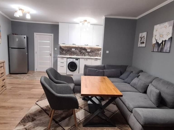 Тристаен апартамент в Бургас, Меден рудник - зона А - 106 кв.м за 1491 €/кв.м - Снимка #1