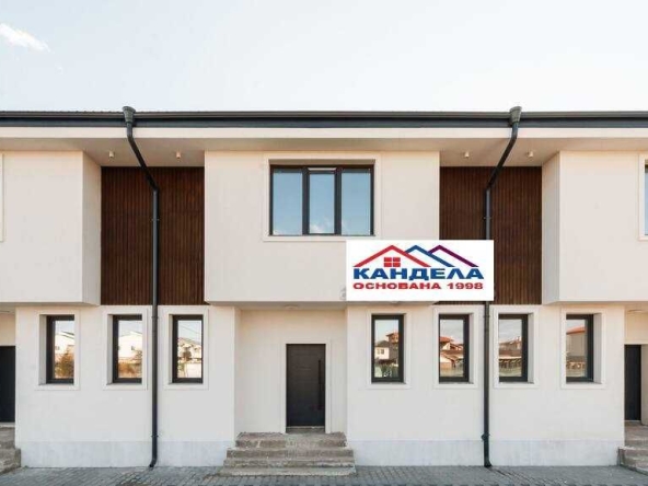 Къща в Пловдив, Беломорски - 144 кв.м за 1528 €/кв.м - Снимка #1