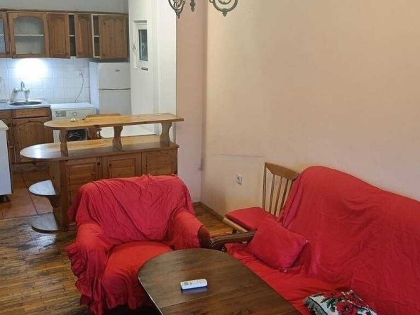 Дава се под наем Тристаен апартамент в Пловдив, Кършияка - 75 кв.м за 321.3 € - Снимка #1