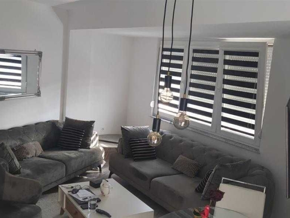 Дава се под наем Двустаен апартамент в Бургас, Славейков - 58 кв.м за 204 € - Снимка #1