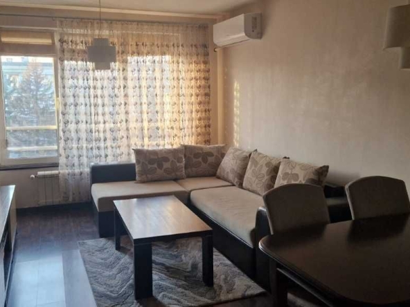 Дава се под наем Тристаен апартамент в София, Бъкстон - 90 кв.м за 767.55 € - Снимка #1