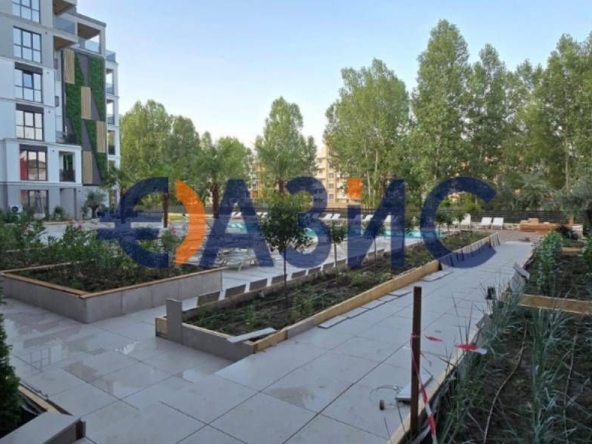 Двустаен апартамент в к.к. Слънчев бряг - 50 кв.м за 1210 €/кв.м - Снимка #1