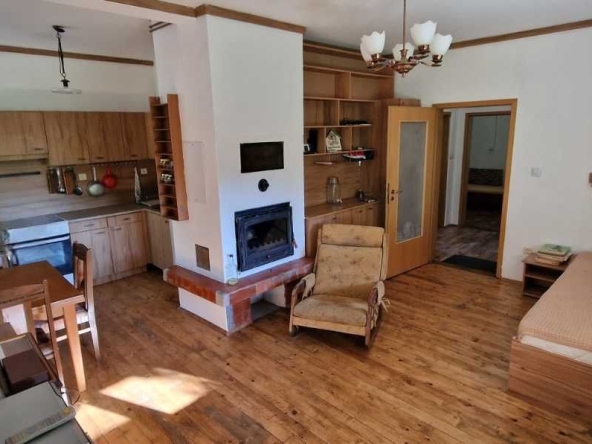 Къща в с. Извор, Област Пловдив - 137 кв.м за 1402 €/кв.м - Снимка #1