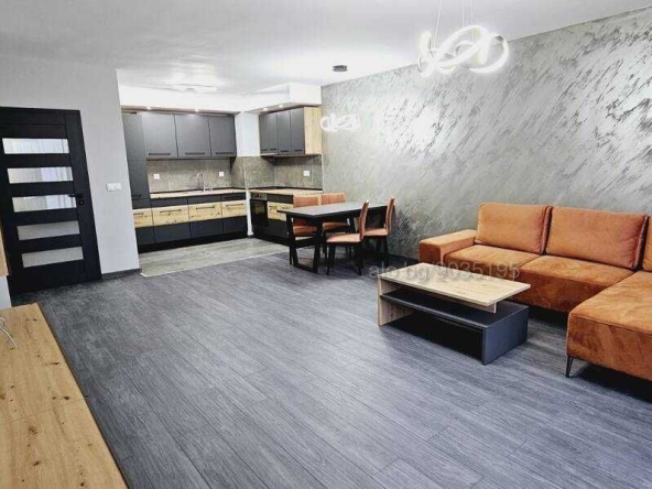 Дава се под наем Двустаен апартамент в Пловдив, Христо Смирненски - 85 кв.м за 650 € - Снимка #1