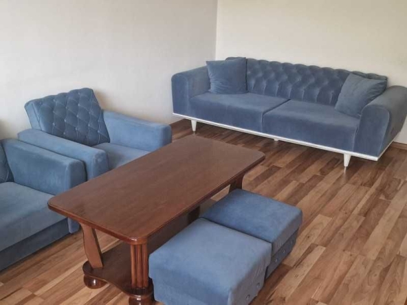 Тристаен апартамент в Пловдив, Център - 70 кв.м за 2029 €/кв.м - Снимка #1
