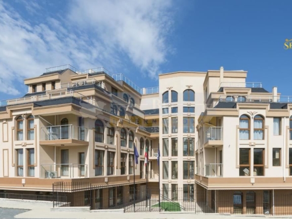 Двустаен апартамент в Созопол - 75 кв.м за 867 €/кв.м - Снимка #1