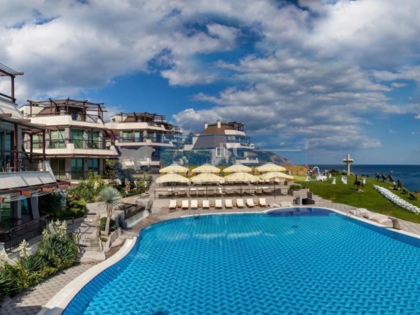 Двустаен апартамент в Созопол - 100 кв.м за 1740 €/кв.м - Снимка #1