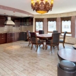 Дава се под наем Тристаен апартамент в Варна, Чаталджа - 120 кв.м за 800 € - Снимка #1