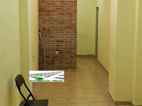 Дава се под наем Магазин в Пловдив, Мараша - 32 кв.м за 178.5 € - Снимка #1