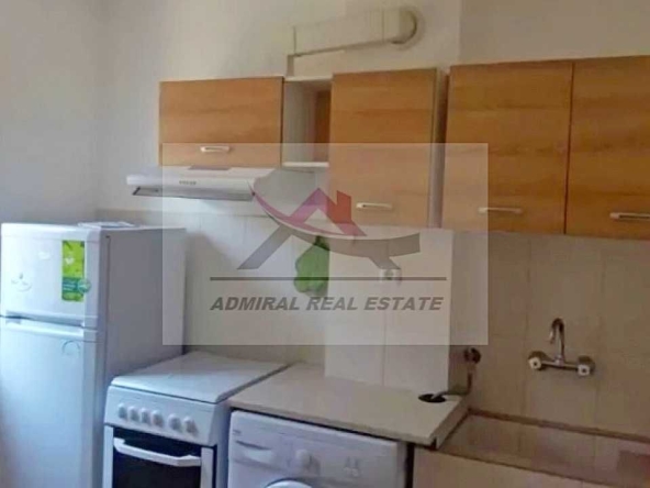 Дава се под наем Двустаен апартамент в Варна, Център - 50 кв.м за 345 € - Снимка #1