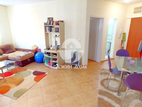 Тристаен апартамент в к.к. Слънчев бряг - 90 кв.м за 595 €/кв.м - Снимка #1