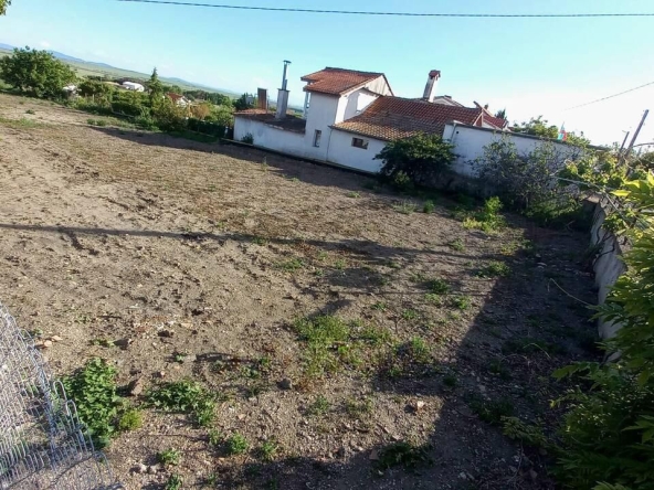 Парцел в с. Лъка, Област Бургас - 1211 кв.м за 35 €/кв.м - Снимка #1