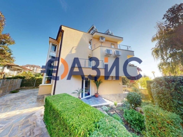 Къща в к.к. Слънчев бряг - 415 кв.м за 1100 €/кв.м - Снимка #1