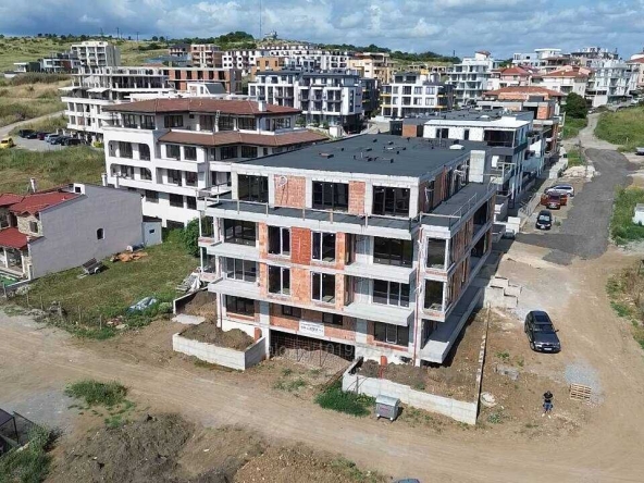 Тристаен апартамент в Созопол - 138 кв.м за 616 €/кв.м - Снимка #1