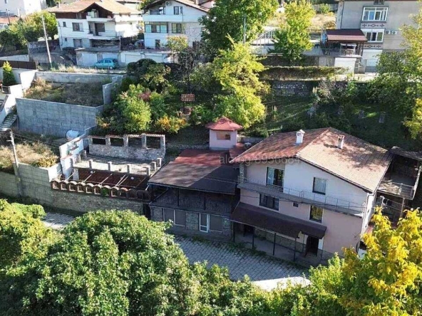 Къща в с. Марково, Област Пловдив - 350 кв.м за 430 €/кв.м - Снимка #1