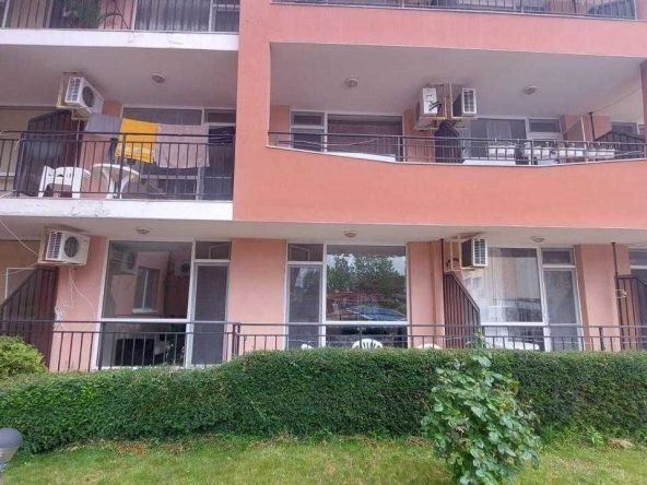 Двустаен апартамент в к.к. Слънчев бряг - 74 кв.м за 517 €/кв.м - Снимка #1